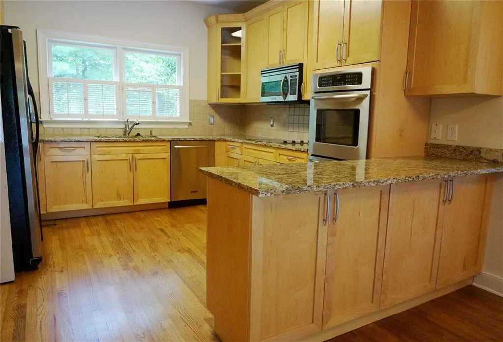 3826 Courtyard Drive Se, Atlanta, Georgia 30339, 4 Bedrooms Bedrooms, ,3 BathroomsBathrooms,Residential,Sold,3826 Courtyard Drive Se,5653963