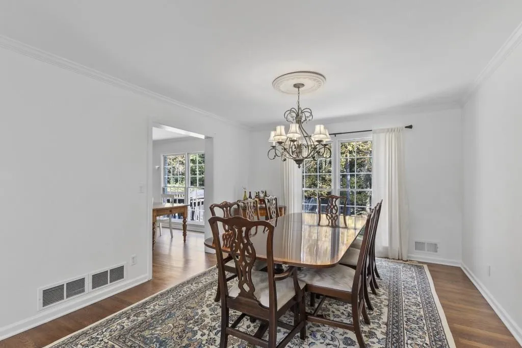 7385 Hunters Branch Drive, Atlanta, Georgia 30328, 5 Bedrooms Bedrooms, ,2 BathroomsBathrooms,Residential,Sold,7385 Hunters Branch Drive,6966537