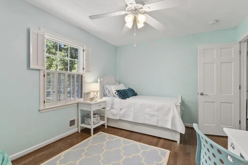 7385 Hunters Branch Drive, Atlanta, Georgia 30328, 5 Bedrooms Bedrooms, ,2 BathroomsBathrooms,Residential,Sold,7385 Hunters Branch Drive,6966537