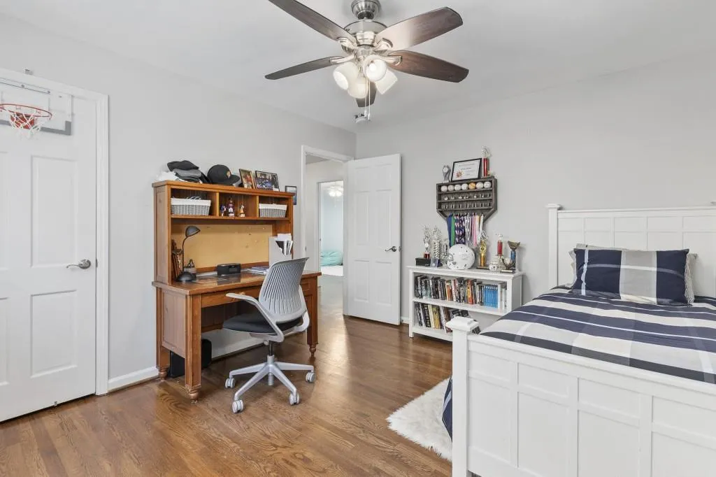 7385 Hunters Branch Drive, Atlanta, Georgia 30328, 5 Bedrooms Bedrooms, ,2 BathroomsBathrooms,Residential,Sold,7385 Hunters Branch Drive,6966537