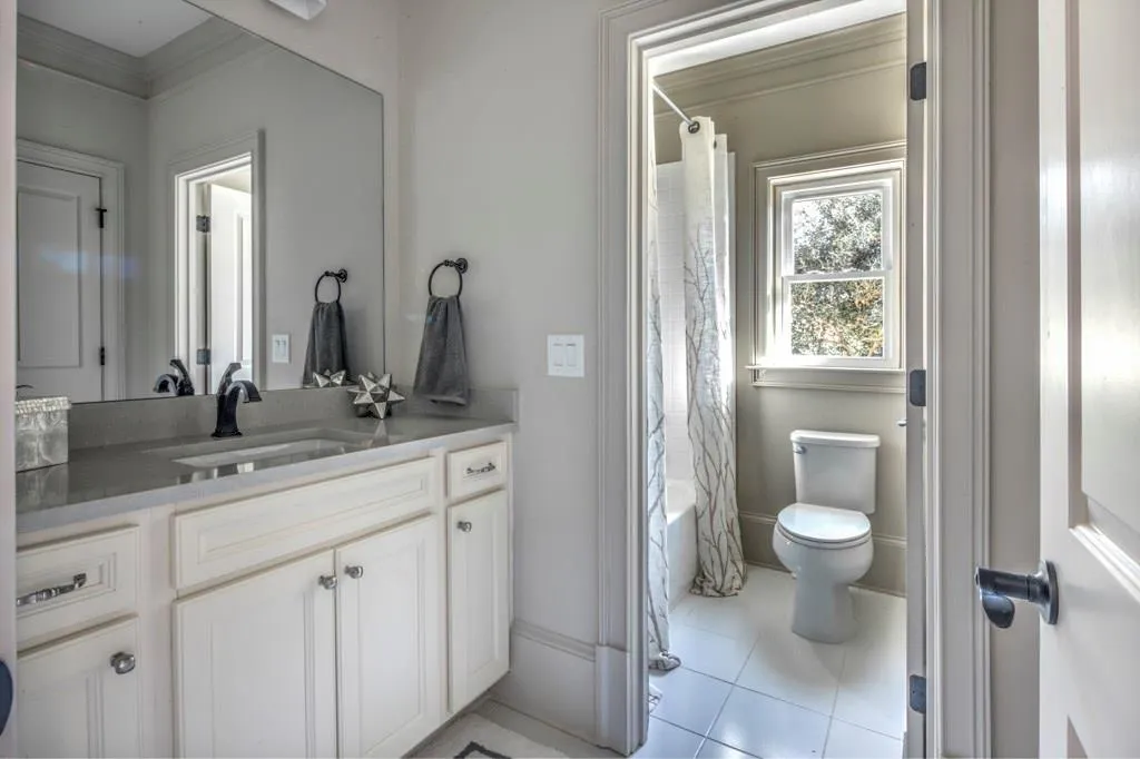 17 Heards Overlook Court, Atlanta, Georgia 30328, 5 Bedrooms Bedrooms, ,4 BathroomsBathrooms,Residential,Sold,17 Heards Overlook Court,5649103