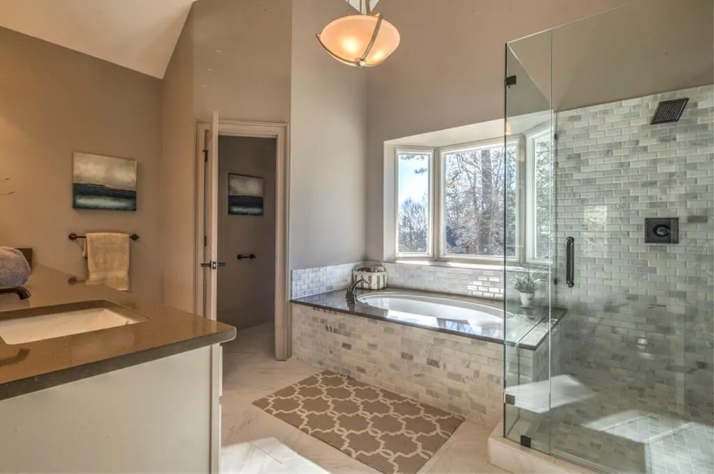 17 Heards Overlook Court, Atlanta, Georgia 30328, 5 Bedrooms Bedrooms, ,4 BathroomsBathrooms,Residential,Sold,17 Heards Overlook Court,5649103