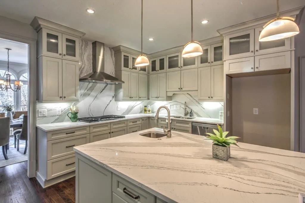 17 Heards Overlook Court, Atlanta, Georgia 30328, 5 Bedrooms Bedrooms, ,4 BathroomsBathrooms,Residential,Sold,17 Heards Overlook Court,5649103