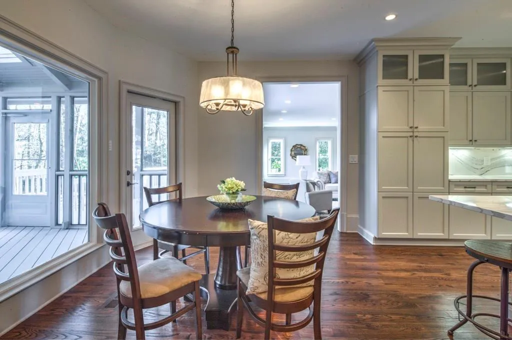 17 Heards Overlook Court, Atlanta, Georgia 30328, 5 Bedrooms Bedrooms, ,4 BathroomsBathrooms,Residential,Sold,17 Heards Overlook Court,5649103