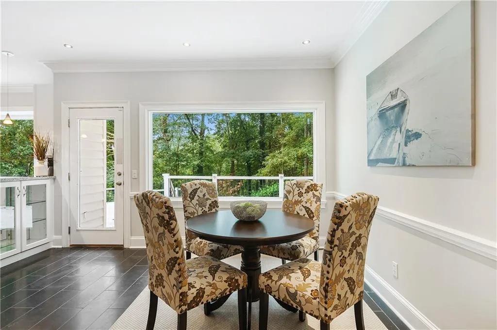 9667 Huntcliff Trace, Sandy Springs, Georgia 30350, 4 Bedrooms Bedrooms, ,4 BathroomsBathrooms,Residential,Sold,9667 Huntcliff Trace,6953382