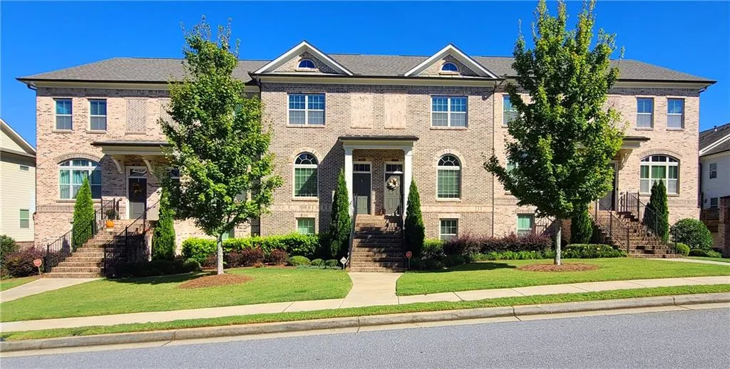 7490 Highland Bluff, Atlanta, Georgia 30328, 3 Bedrooms Bedrooms, ,3 BathroomsBathrooms,Residential,Sold,7490 Highland Bluff,6787417