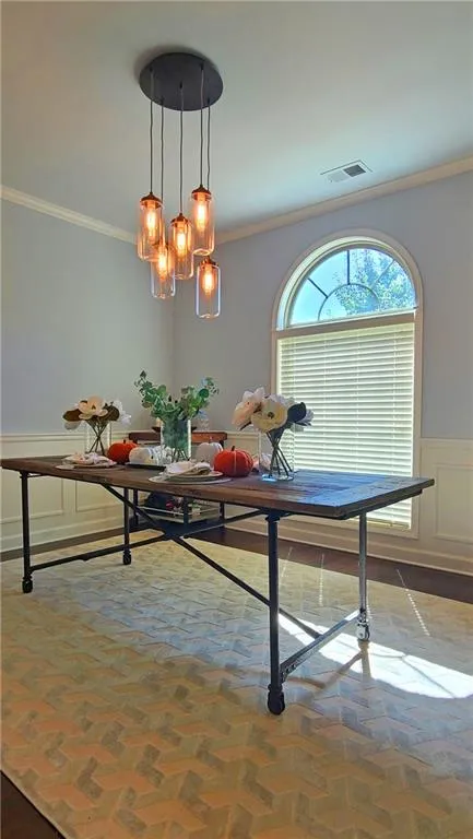 7490 Highland Bluff, Atlanta, Georgia 30328, 3 Bedrooms Bedrooms, ,3 BathroomsBathrooms,Residential,Sold,7490 Highland Bluff,6787417