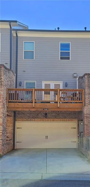 7490 Highland Bluff, Atlanta, Georgia 30328, 3 Bedrooms Bedrooms, ,3 BathroomsBathrooms,Residential,Sold,7490 Highland Bluff,6787417