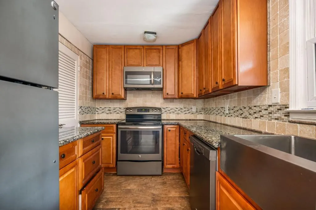 136 Peachtree Memorial Drive Nw Unit Pa4, Atlanta, Georgia 30309, 2 Bedrooms Bedrooms, ,1 BathroomBathrooms,Residential,For Sale,136 Peachtree Memorial Drive Nw Unit Pa4,7600318