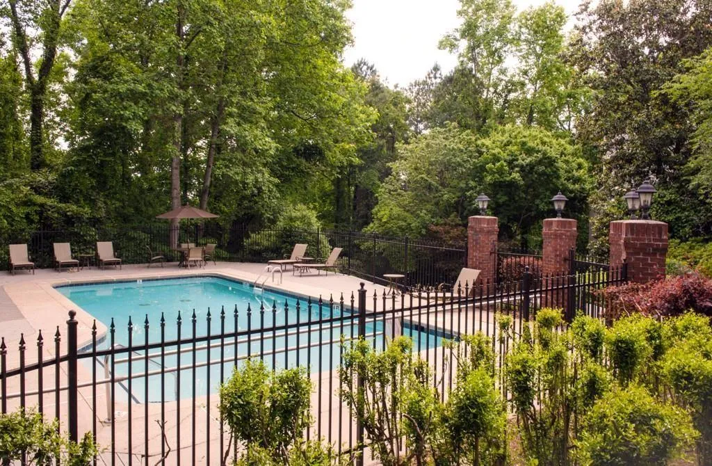 5636 River Oaks Place, Atlanta, Georgia 30327, 3 Bedrooms Bedrooms, ,2 BathroomsBathrooms,Residential,Sold,5636 River Oaks Place,7215892