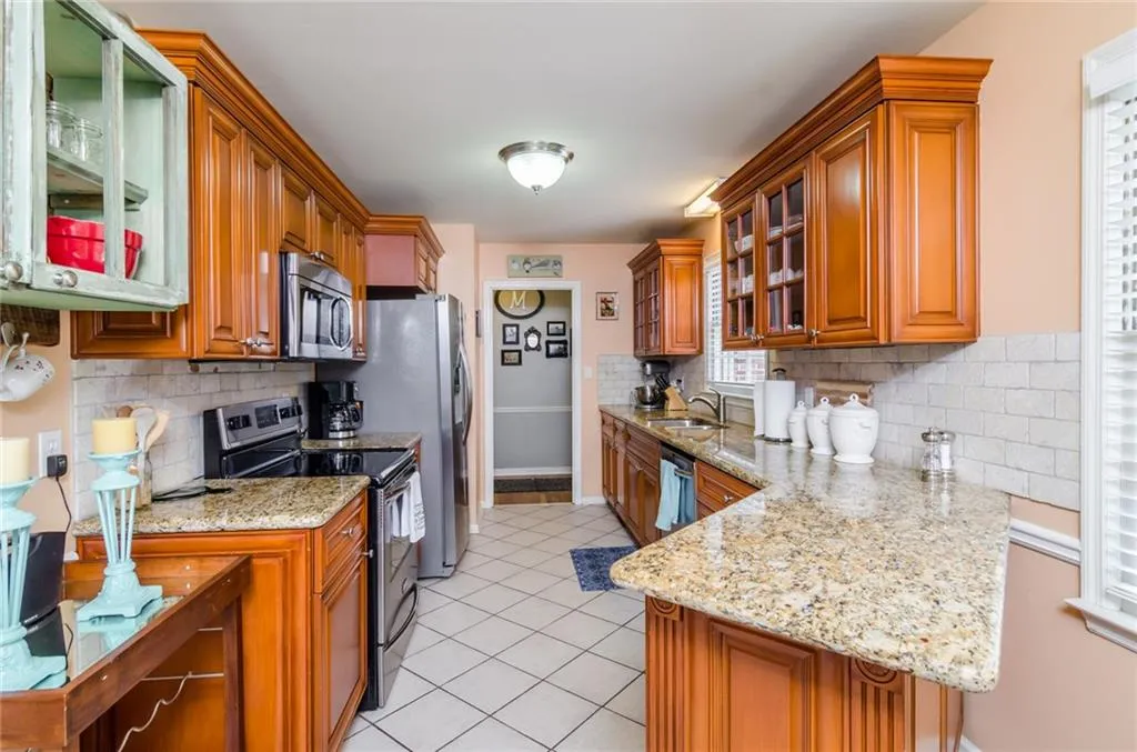 535 Wyncourtney Drive Ne, Sandy Springs, Georgia 30328, 5 Bedrooms Bedrooms, ,2 BathroomsBathrooms,Residential,Sold,535 Wyncourtney Drive Ne,5729250