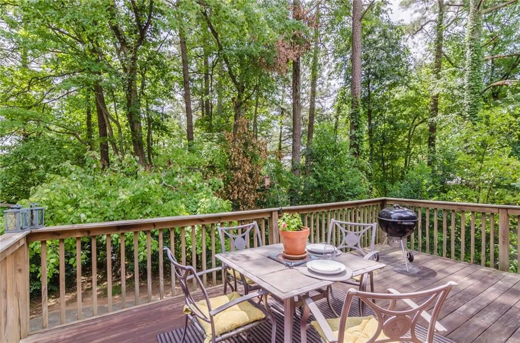 535 Wyncourtney Drive Ne, Sandy Springs, Georgia 30328, 5 Bedrooms Bedrooms, ,2 BathroomsBathrooms,Residential,Sold,535 Wyncourtney Drive Ne,5729250