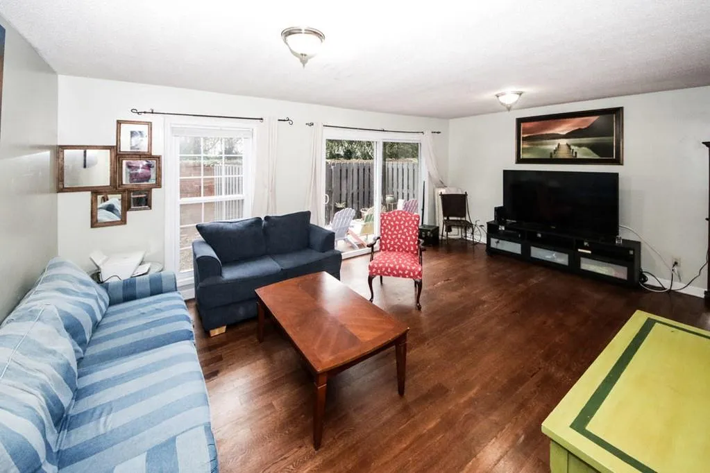 6851 Roswell Road Unit K-3, Sandy Springs, Georgia 30328, 2 Bedrooms Bedrooms, ,2 BathroomsBathrooms,Residential,Sold,6851 Roswell Road Unit K-3,6690196