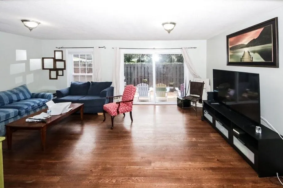 6851 Roswell Road Unit K-3, Sandy Springs, Georgia 30328, 2 Bedrooms Bedrooms, ,2 BathroomsBathrooms,Residential,Sold,6851 Roswell Road Unit K-3,6690196