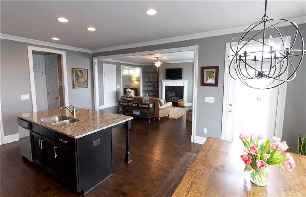 7505 Glisten Avenue, Sandy Springs, Georgia 30328, 4 Bedrooms Bedrooms, ,3 BathroomsBathrooms,Residential,Sold,7505 Glisten Avenue,5689582