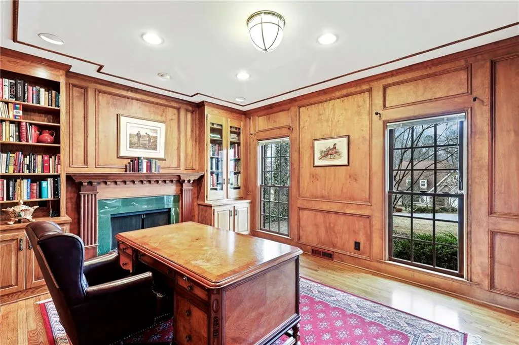 8215 Sullivan Hill Road Road, Sandy Springs, Georgia 30350, 5 Bedrooms Bedrooms, ,4 BathroomsBathrooms,Residential,Sold,8215 Sullivan Hill Road Road,6695608