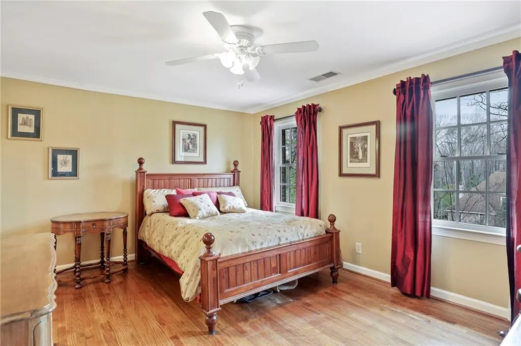 8215 Sullivan Hill Road Road, Sandy Springs, Georgia 30350, 5 Bedrooms Bedrooms, ,4 BathroomsBathrooms,Residential,Sold,8215 Sullivan Hill Road Road,6695608