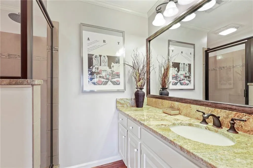 8215 Sullivan Hill Road Road, Sandy Springs, Georgia 30350, 5 Bedrooms Bedrooms, ,4 BathroomsBathrooms,Residential,Sold,8215 Sullivan Hill Road Road,6695608