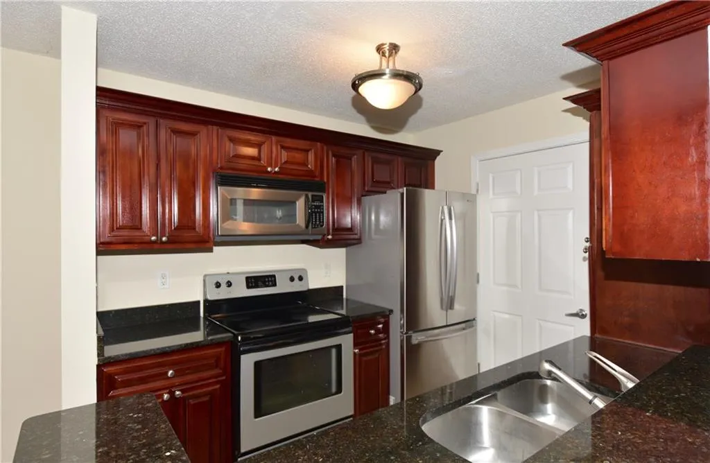 8306 Santa Fe Parkway Unit 8306, Atlanta, Georgia 30350, 2 Bedrooms Bedrooms, ,2 BathroomsBathrooms,Residential,Sold,8306 Santa Fe Parkway Unit 8306,5646914