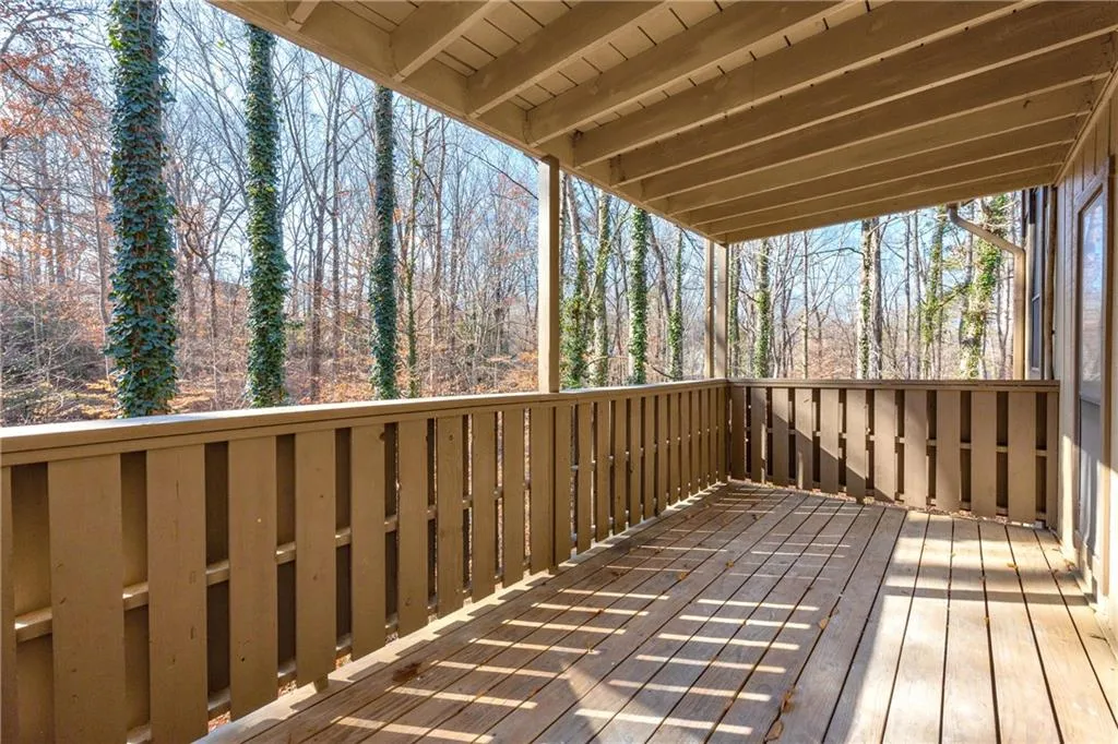 1608 Woodcliff Drive Ne, Atlanta, Georgia 30350, 2 Bedrooms Bedrooms, ,2 BathroomsBathrooms,Residential,Sold,1608 Woodcliff Drive Ne,7500734