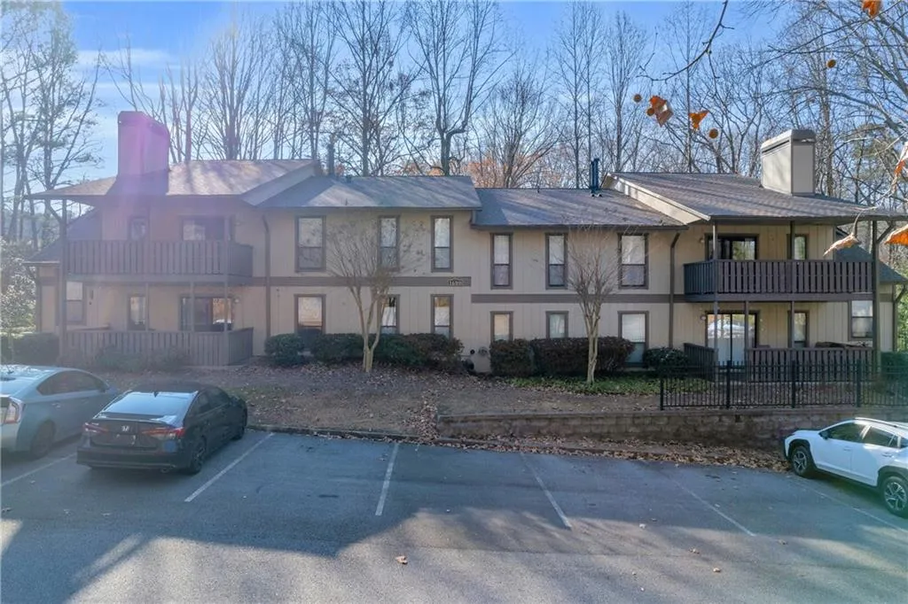 1608 Woodcliff Drive Ne, Atlanta, Georgia 30350, 2 Bedrooms Bedrooms, ,2 BathroomsBathrooms,Residential,Sold,1608 Woodcliff Drive Ne,7500734