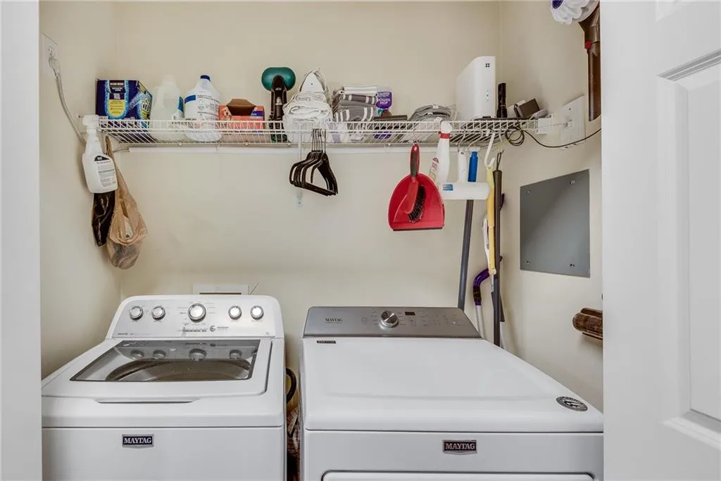 3275 Lenox Road Ne Unit 108, Atlanta, Georgia 30324, 2 Bedrooms Bedrooms, 0 ,2 BathroomsBathrooms,Residential,For Sale,3275 Lenox Road Ne Unit 108,7850796