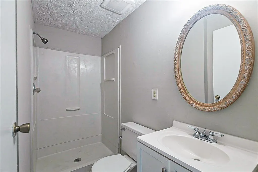 8835 Long Beach Circle, Atlanta, Georgia 30350, 2 Bedrooms Bedrooms, ,2 BathroomsBathrooms,Residential,Sold,8835 Long Beach Circle,6942327