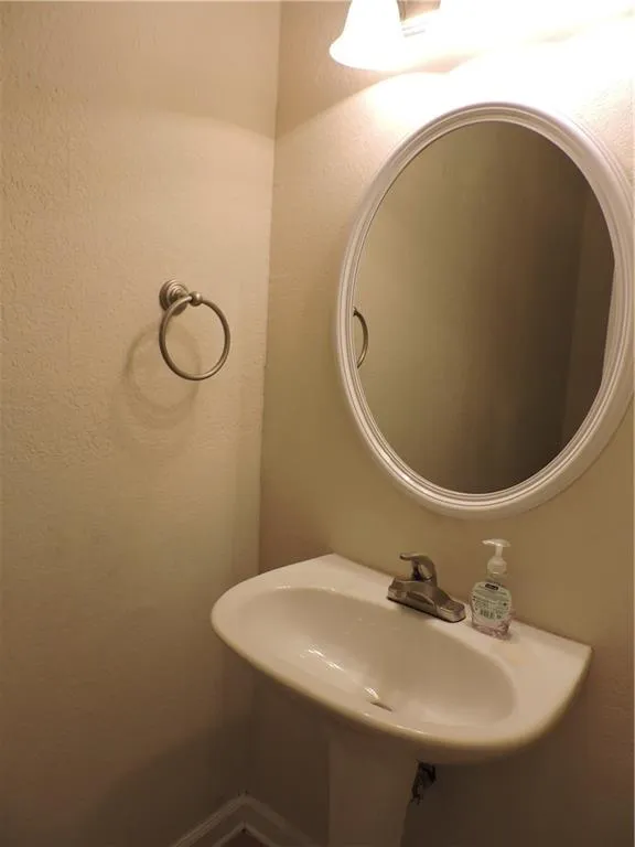 135 N River Drive N Unit A, Atlanta, Georgia 30350, 2 Bedrooms Bedrooms, ,2 BathroomsBathrooms,Residential,Sold,135 N River Drive N Unit A,6025211