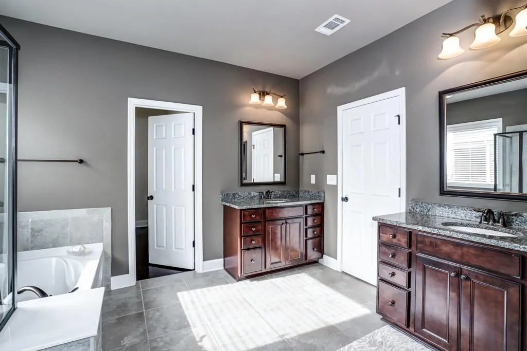 121 Barkley Lane, Atlanta, Georgia 30328, 3 Bedrooms Bedrooms, ,3 BathroomsBathrooms,Residential,Sold,121 Barkley Lane,5787001