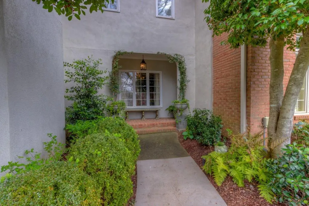 35 Paces West Place Unit 35, Atlanta, Georgia 30327, 3 Bedrooms Bedrooms, ,2 BathroomsBathrooms,Residential,Sold,35 Paces West Place Unit 35,5826717