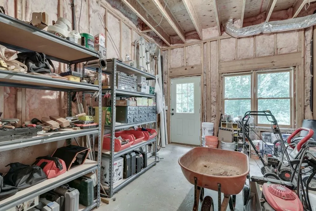 410 Ivy Hall Drive, Sandy Springs, Georgia 30350, 5 Bedrooms Bedrooms, ,5 BathroomsBathrooms,Residential,Sold,410 Ivy Hall Drive,6896017