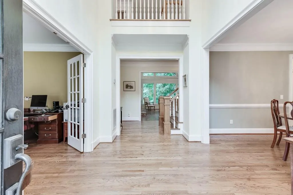 410 Ivy Hall Drive, Sandy Springs, Georgia 30350, 5 Bedrooms Bedrooms, ,5 BathroomsBathrooms,Residential,Sold,410 Ivy Hall Drive,6896017