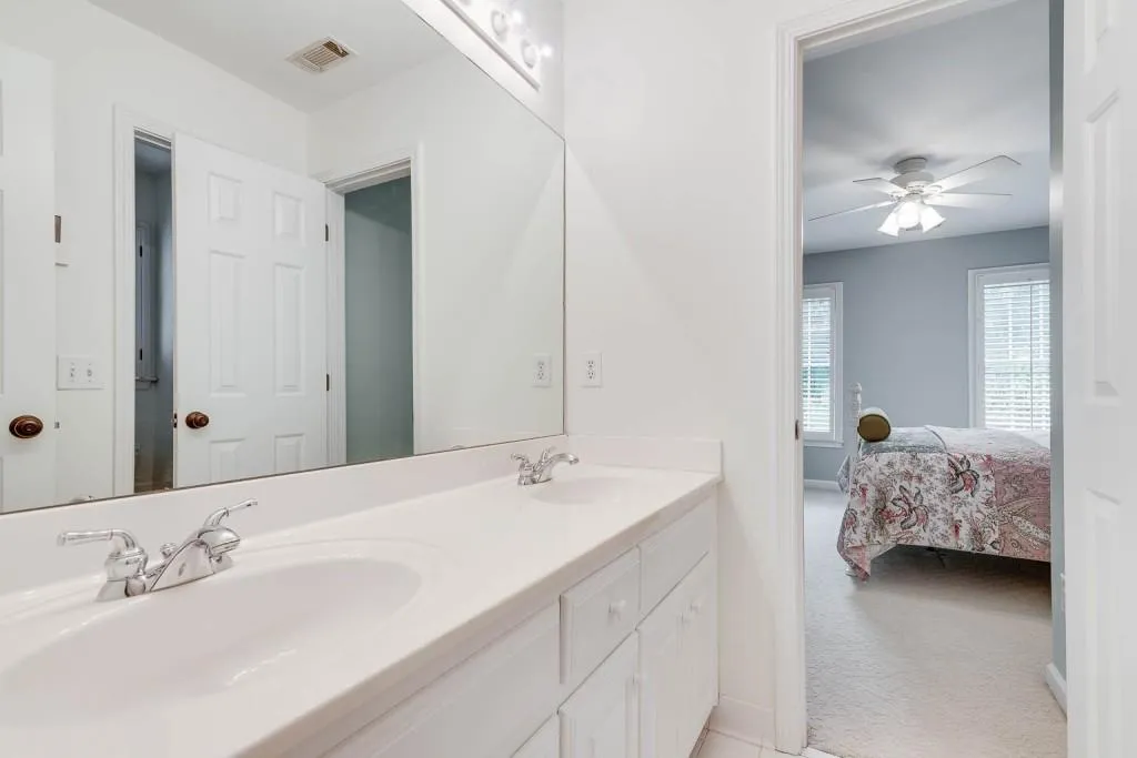 410 Ivy Hall Drive, Sandy Springs, Georgia 30350, 5 Bedrooms Bedrooms, ,5 BathroomsBathrooms,Residential,Sold,410 Ivy Hall Drive,6896017