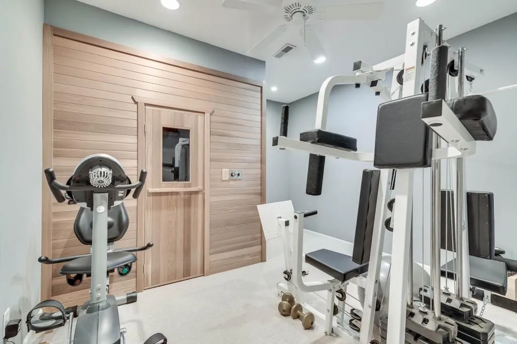 410 Ivy Hall Drive, Sandy Springs, Georgia 30350, 5 Bedrooms Bedrooms, ,5 BathroomsBathrooms,Residential,Sold,410 Ivy Hall Drive,6896017