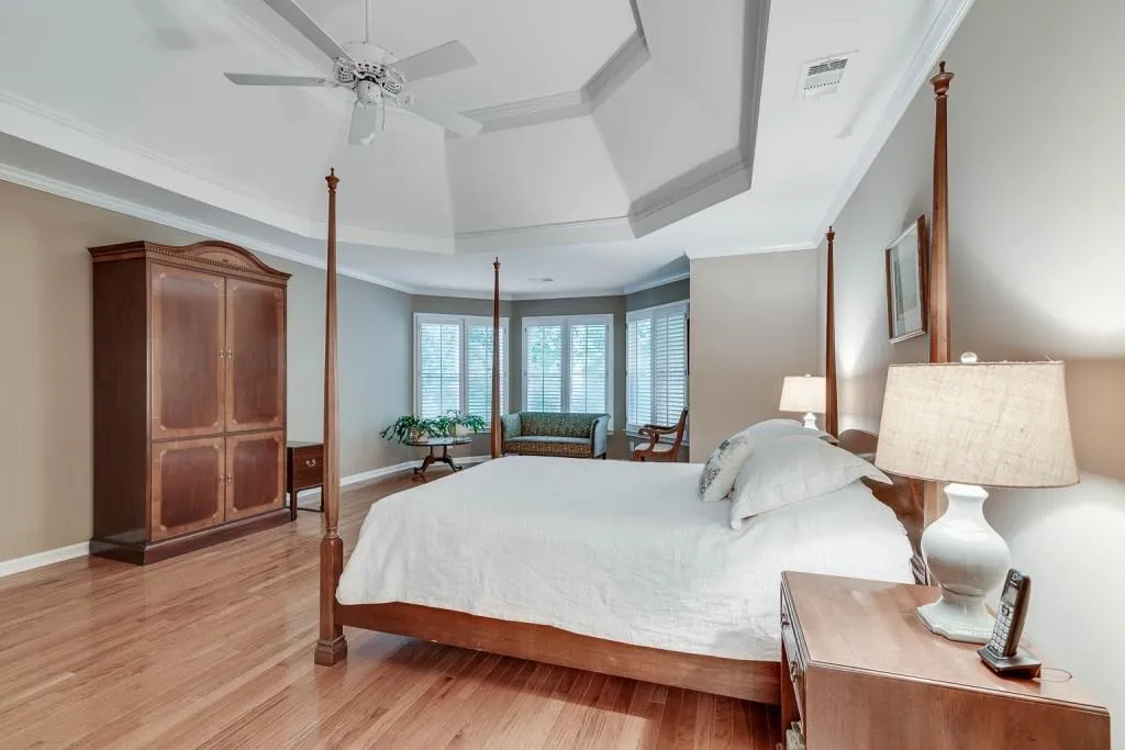 410 Ivy Hall Drive, Sandy Springs, Georgia 30350, 5 Bedrooms Bedrooms, ,5 BathroomsBathrooms,Residential,Sold,410 Ivy Hall Drive,6896017