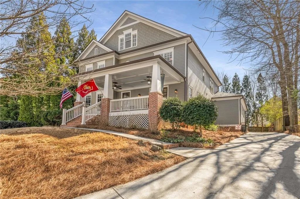 111 Spruell Springs Drive, Atlanta, Georgia 30342, 4 Bedrooms Bedrooms, ,3 BathroomsBathrooms,Residential,Sold,111 Spruell Springs Drive,7531711