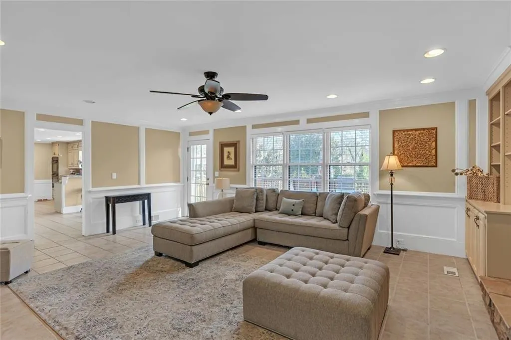 7575 Hunters Woods Drive, Atlanta, Georgia 30350, 6 Bedrooms Bedrooms, ,4 BathroomsBathrooms,Residential,For Sale,7575 Hunters Woods Drive,7740336