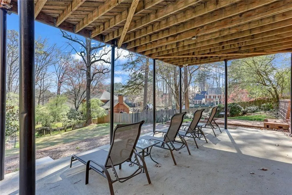 7575 Hunters Woods Drive, Atlanta, Georgia 30350, 6 Bedrooms Bedrooms, ,4 BathroomsBathrooms,Residential,For Sale,7575 Hunters Woods Drive,7740336