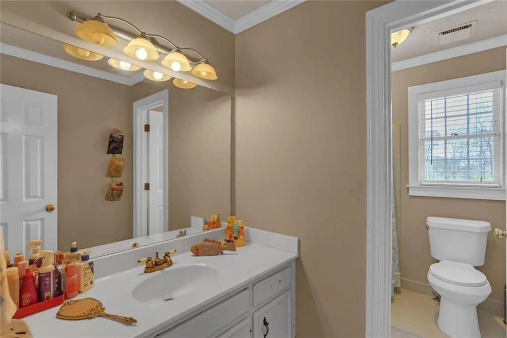 7575 Hunters Woods Drive, Atlanta, Georgia 30350, 6 Bedrooms Bedrooms, ,4 BathroomsBathrooms,Residential,For Sale,7575 Hunters Woods Drive,7740336