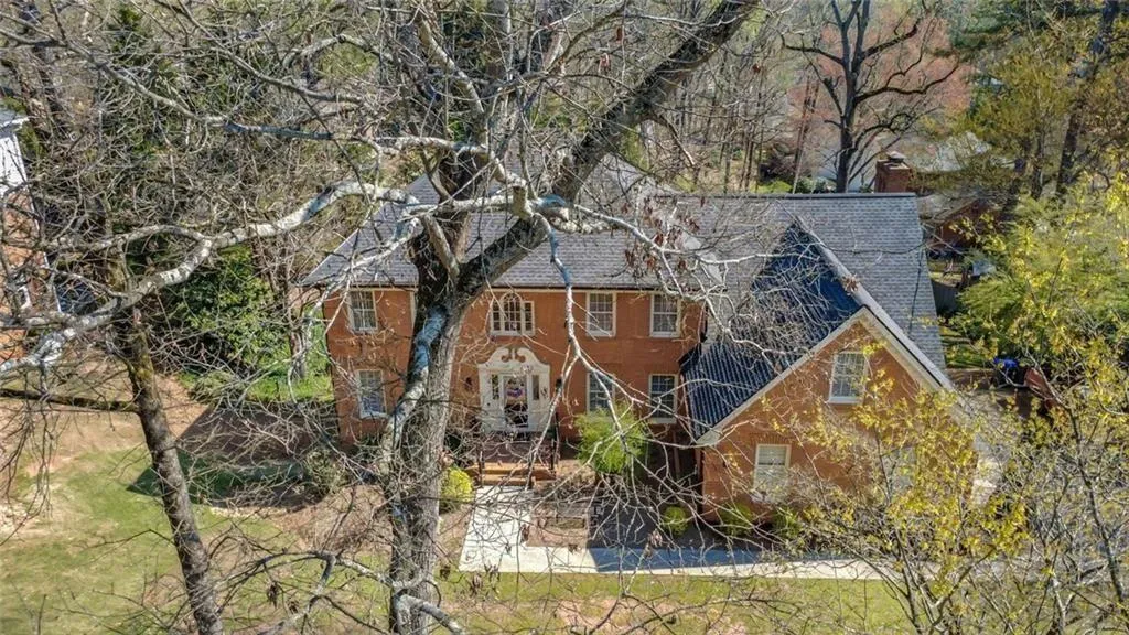 7575 Hunters Woods Drive, Atlanta, Georgia 30350, 6 Bedrooms Bedrooms, ,4 BathroomsBathrooms,Residential,For Sale,7575 Hunters Woods Drive,7740336