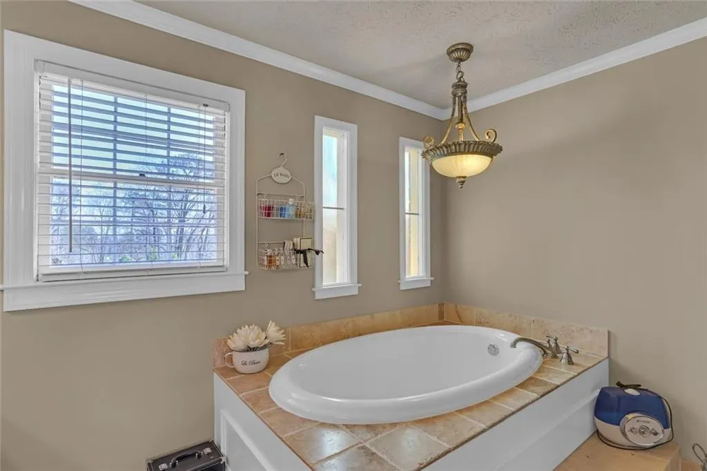 7575 Hunters Woods Drive, Atlanta, Georgia 30350, 6 Bedrooms Bedrooms, ,4 BathroomsBathrooms,Residential,For Sale,7575 Hunters Woods Drive,7740336