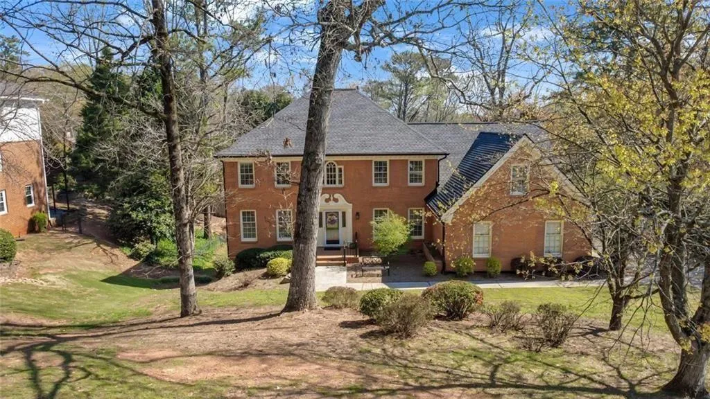 7575 Hunters Woods Drive, Atlanta, Georgia 30350, 6 Bedrooms Bedrooms, ,4 BathroomsBathrooms,Residential,For Sale,7575 Hunters Woods Drive,7740336