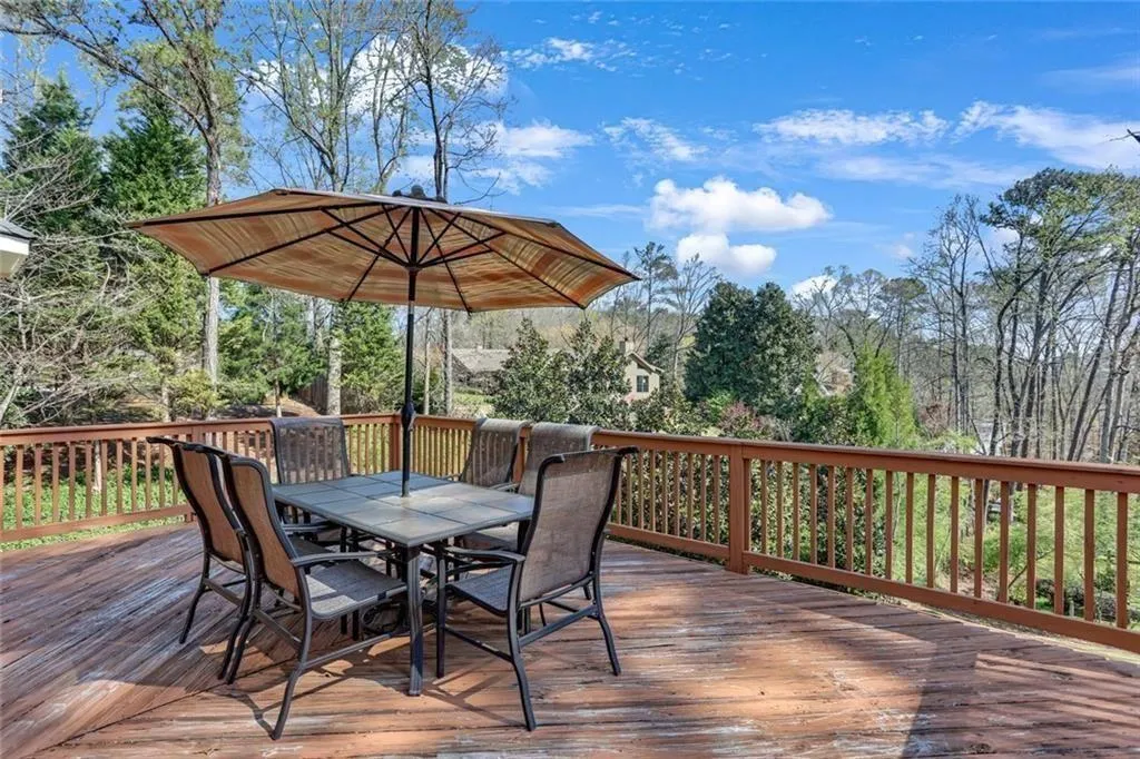7575 Hunters Woods Drive, Atlanta, Georgia 30350, 6 Bedrooms Bedrooms, ,4 BathroomsBathrooms,Residential,For Sale,7575 Hunters Woods Drive,7740336