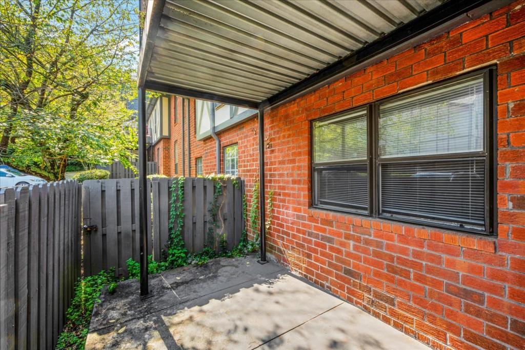 6851 Roswell Road Unit I15, Sandy Springs, Georgia 30328, 3 Bedrooms Bedrooms, ,2 BathroomsBathrooms,Residential,Sold,6851 Roswell Road Unit I15,7259098