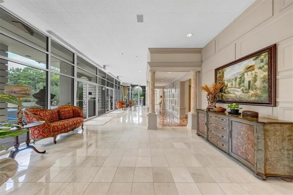 24-hour concierge located in the lobby