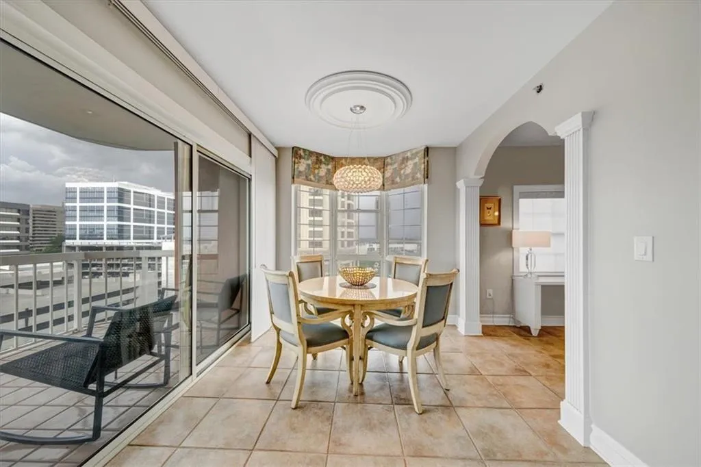 Open concept living room and dining room