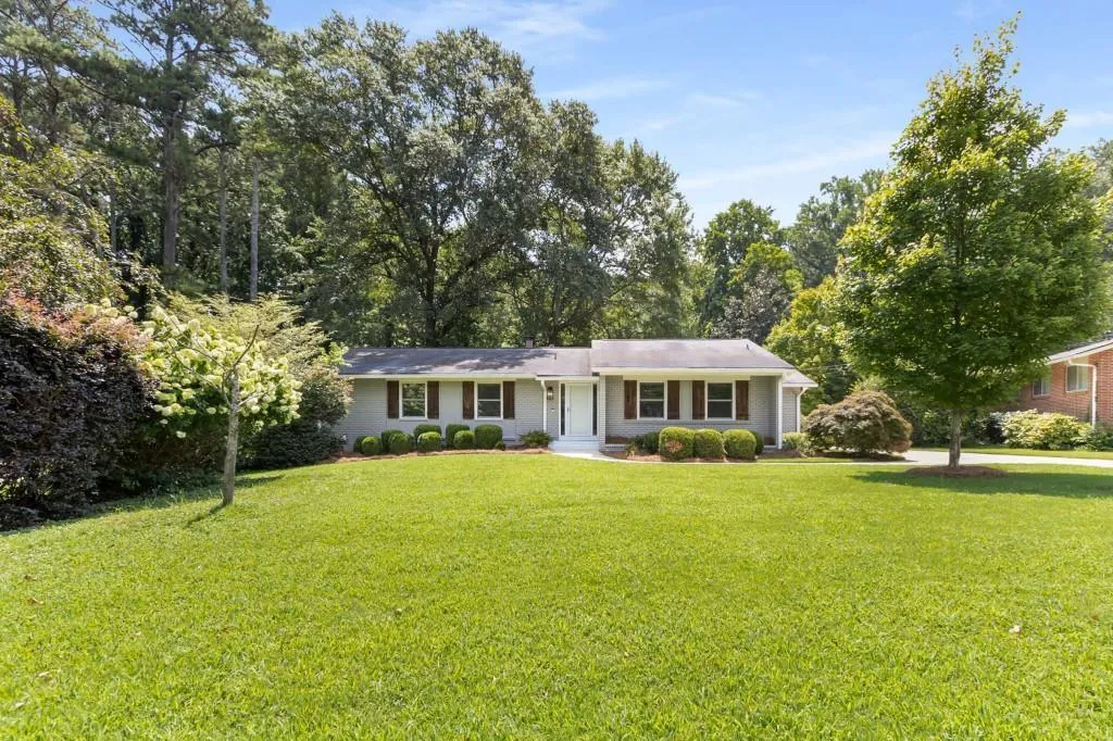 6639 Cherry Tree Lane, Atlanta, Georgia 30328, 3 Bedrooms Bedrooms, ,2 BathroomsBathrooms,Residential,Sold,6639 Cherry Tree Lane,7610793