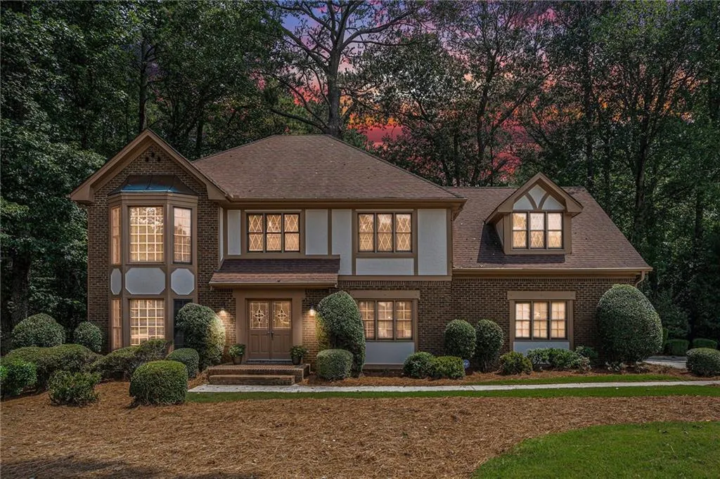 355 Aldenshire Place, Atlanta, Georgia 30350, 5 Bedrooms Bedrooms, ,5 BathroomsBathrooms,Residential,For Sale,355 Aldenshire Place,7631535