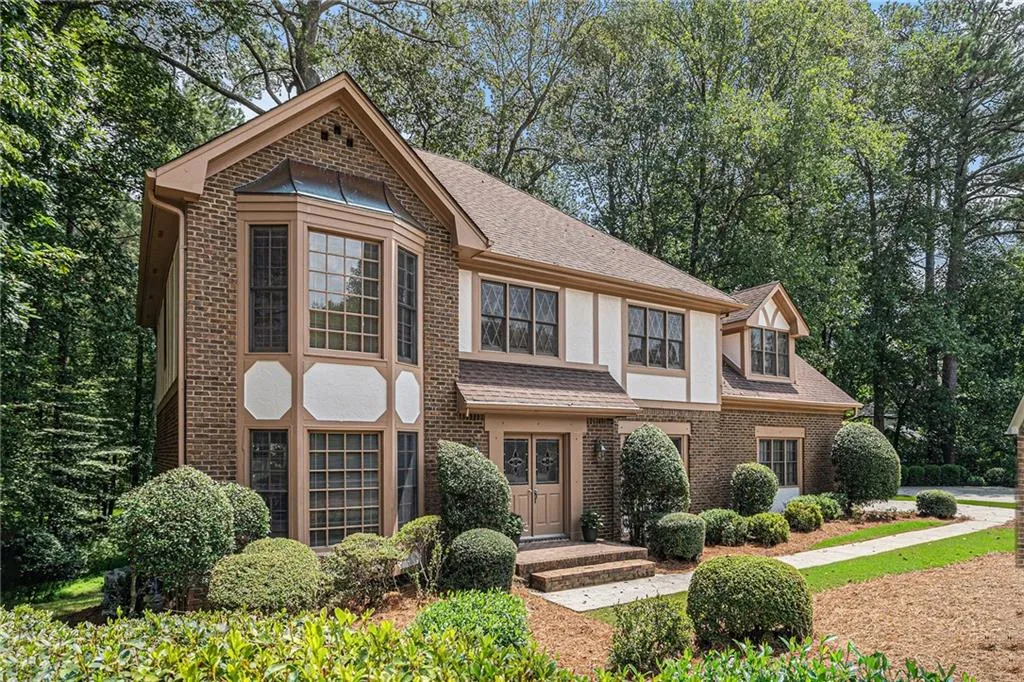 355 Aldenshire Place, Atlanta, Georgia 30350, 5 Bedrooms Bedrooms, ,5 BathroomsBathrooms,Residential,For Sale,355 Aldenshire Place,7631535