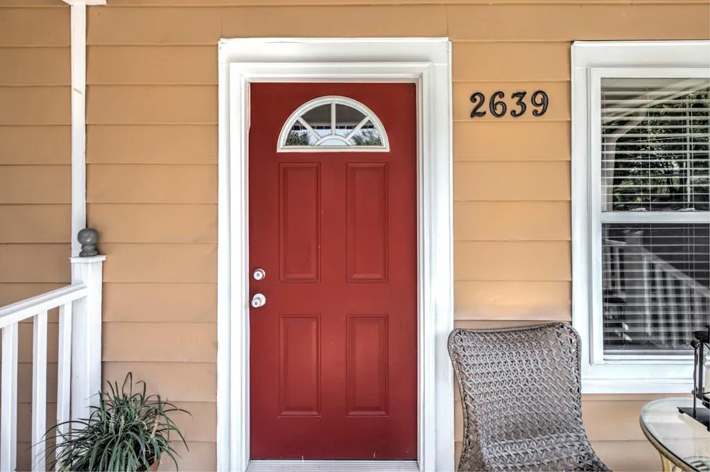 2639 Peyton Road Nw, Atlanta, Georgia 30318, 2 Bedrooms Bedrooms, ,2 BathroomsBathrooms,Residential,Sold,2639 Peyton Road Nw,5913194